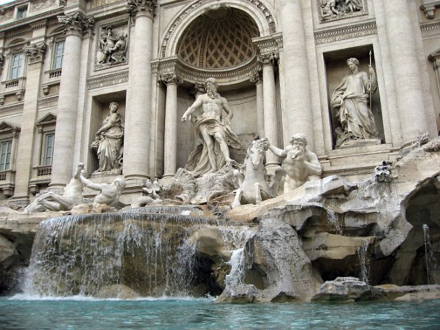 Trevi Fountain-05.JPG